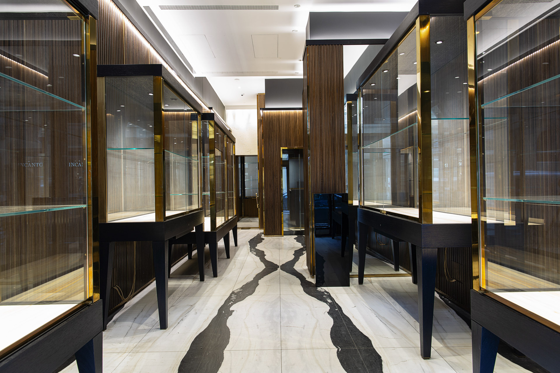 BERNASCONI – FRAME PHOTOGRAPHY STUDIO