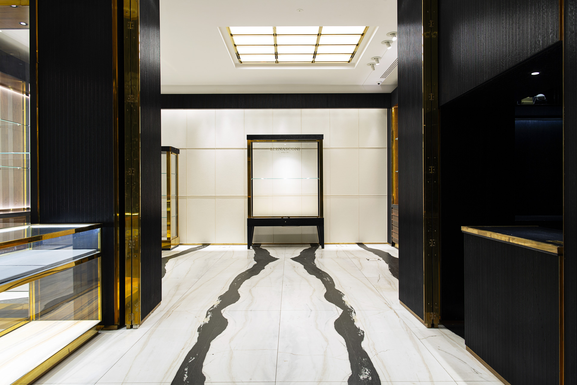 BERNASCONI – FRAME PHOTOGRAPHY STUDIO